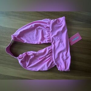 Edikted Vibrant Pink Top size M 🎀🎀